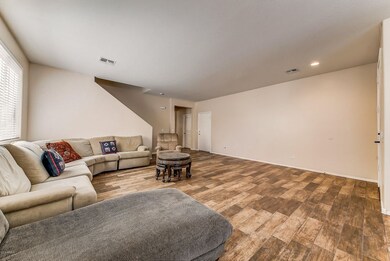 104-LivingRoom_2