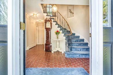 154 Alfred Rd, Milton, MA 02186 - photo 5