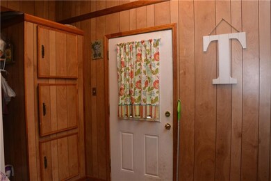 Side yard entrance through kitchen