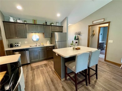Nice breakfast counter seating!
