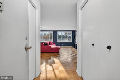 Park Sutton Condominiums unit 618, Silver Spring, MD 20910 - photo 6