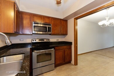3N550 Crown Rd unit 12, Elmhurst, IL 60126 - photo 6