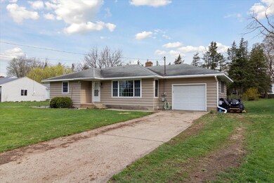04-110-Sexton-St-Breckenridge-MI-48615-W