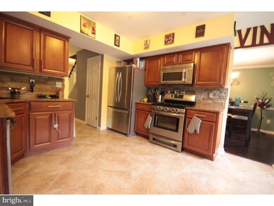 82 Amherst Dr, Burlington, NJ 08016 - photo 4