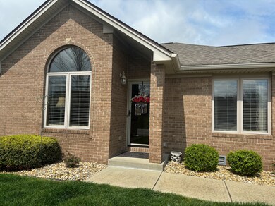 5202 E Harvard Ct, Columbus, IN 47203 - photo 3