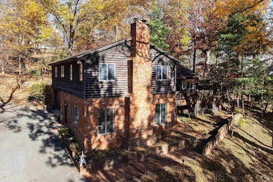 211 Oak Ridge Cir, Staunton, VA 24401 - photo 2