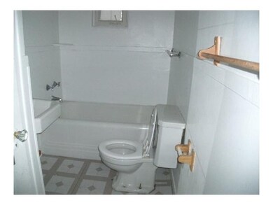 2227 W 12th St, Anderson, IN 46016 - photo 6