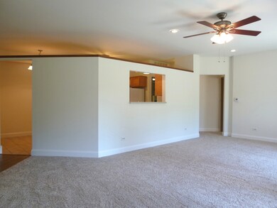 1731 Chesapeake Ln unit 1, Schaumburg, IL 60193 - photo 4