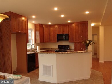 150 N 63rd St, Harrisburg, PA 17111 - photo 6