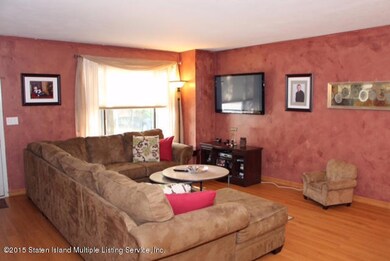 5 Hickory Ct unit 118, Staten Island, NY 10309 - photo 2