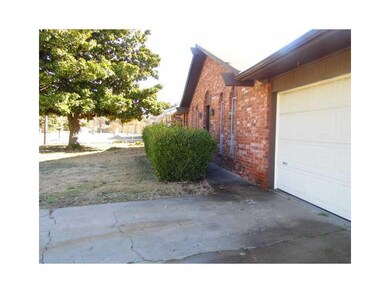 Exterior Front. Convenient to shopping and schools