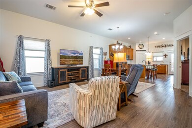 205 Comanche Dr, Lake Kiowa, TX 76240 - photo 5