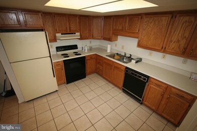 12723 Millstream Dr, Bowie, MD 20715 - photo 7