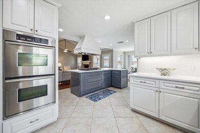 1031 Candlelight Ln, Houston, TX 77018 - photo 7