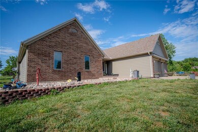 21470 W 197th St, Spring Hill, KS 66083 - photo 4