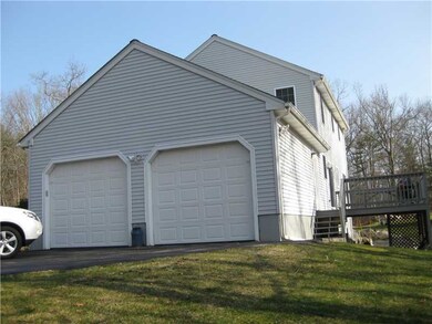 126 Chestnut St, Rehoboth, MA 02769 - photo 4