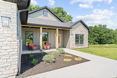 1317 stonehaven dr-03