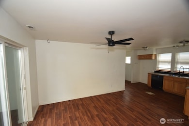 7907 Port Susan Place unit 6, Stanwood, WA 98292 - photo 3