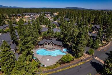 60338 SE Hedgewood Ln, Bend, OR 97702 - photo 3