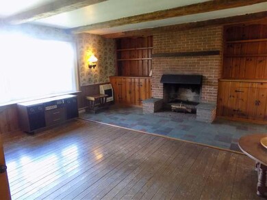Family Room.