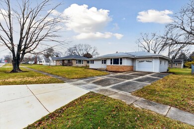 04-205-Michigan-St-E-Three-Oaks-MI-49128