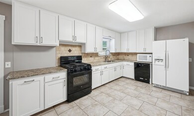 501 Crandle Dr, Fort Worth, TX 76108 - photo 5