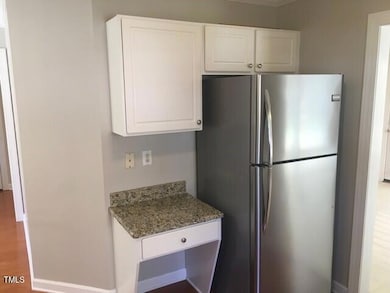 116 Hickory Glen Kitchen 2