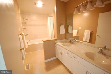 6910 Parchment Rise, Columbia, MD 21044 - photo 4