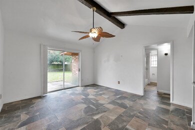 10530 Summerbrook Dr, Houston, TX 77038 - photo 5