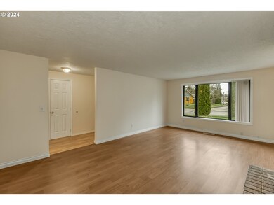 2885 SW 194th Ave, Beaverton, OR 97006 - photo 5
