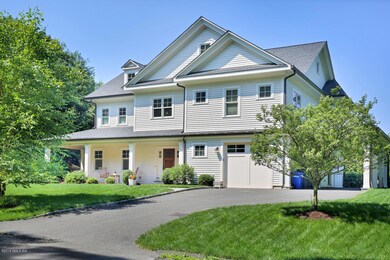 32 High Meadow Rd, Greenwich, CT 06870 - photo 2