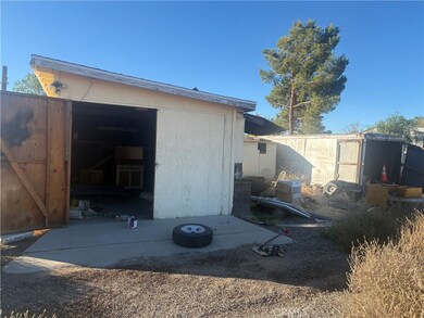 43029 7th St E, Lancaster, CA 93535 - photo 4