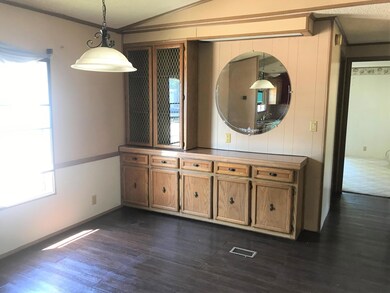 101 W Antelope St, Mandan, ND 58554 - photo 3