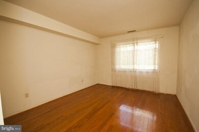 2901 Fallstaff Rd unit 307, Baltimore, MD 21209 - photo 5