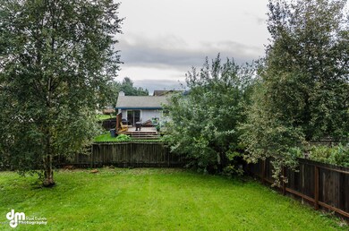 Amazing Fenced Yard!
