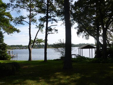 4645 Ortega Farms Cir, Jacksonville, FL 32210 - photo 3