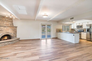 5033 E Wethersfield -8