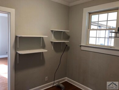 446 Spring St, Commerce, GA 30529 - photo 6