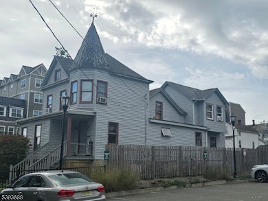 52 Trinity St, Newton, NJ 07860 - photo 3