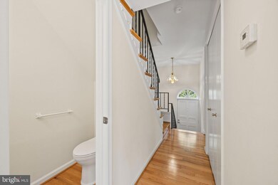 7433 Colton Ln, Manassas, VA 20109 - photo 6