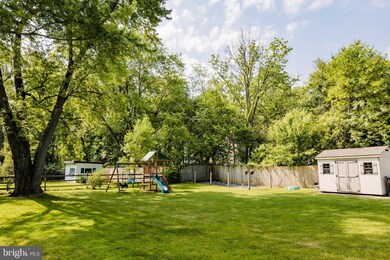 910 Dogwood Ln, Hatfield, PA 19440 - photo 3