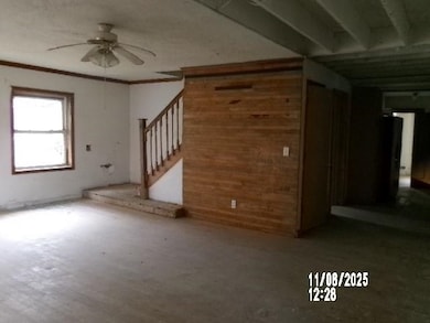 218 N Main St, Topeka, IN 46571 - photo 2