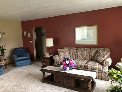 2829 Bement St, Erie, PA 16506 - photo 4