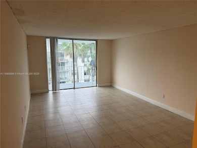 486 NW 165th St unit B-506, Miami, FL 33169 - photo 4