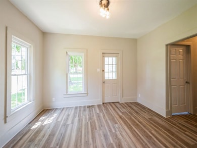 321 3rd St S, Coggon, IA 52218 - photo 4