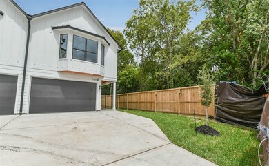 5105 Briscoe St unit B, Houston, TX 77033 - photo 4