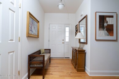 27 Conway Cir, Albany, NY 12211 - photo 4