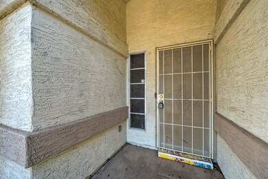 1323 N Racine Cir-5