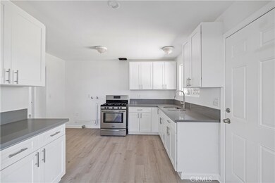 45517 Kingtree Ave, Lancaster, CA 93534 - photo 7