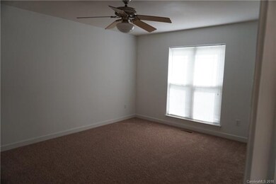 548 N Center St, Statesville, NC 28677 - photo 7